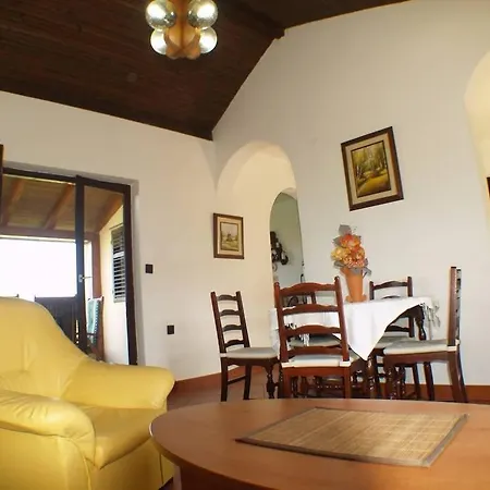 House In With Sea View, Terrace, Air Conditioning, Wi-fi * Kukljica