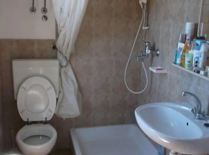 House In With Sea View, Terrace, Air Conditioning, Wi-fi Vikendica *