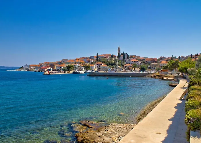 House In With Sea View, Terrace, Air Conditioning, Wi-fi * Kukljica